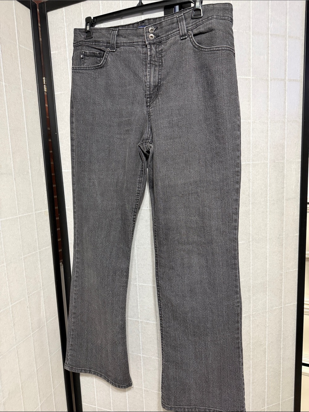 Women's Gray Wide-Leg Jeans - Arianna Bootcut Fit